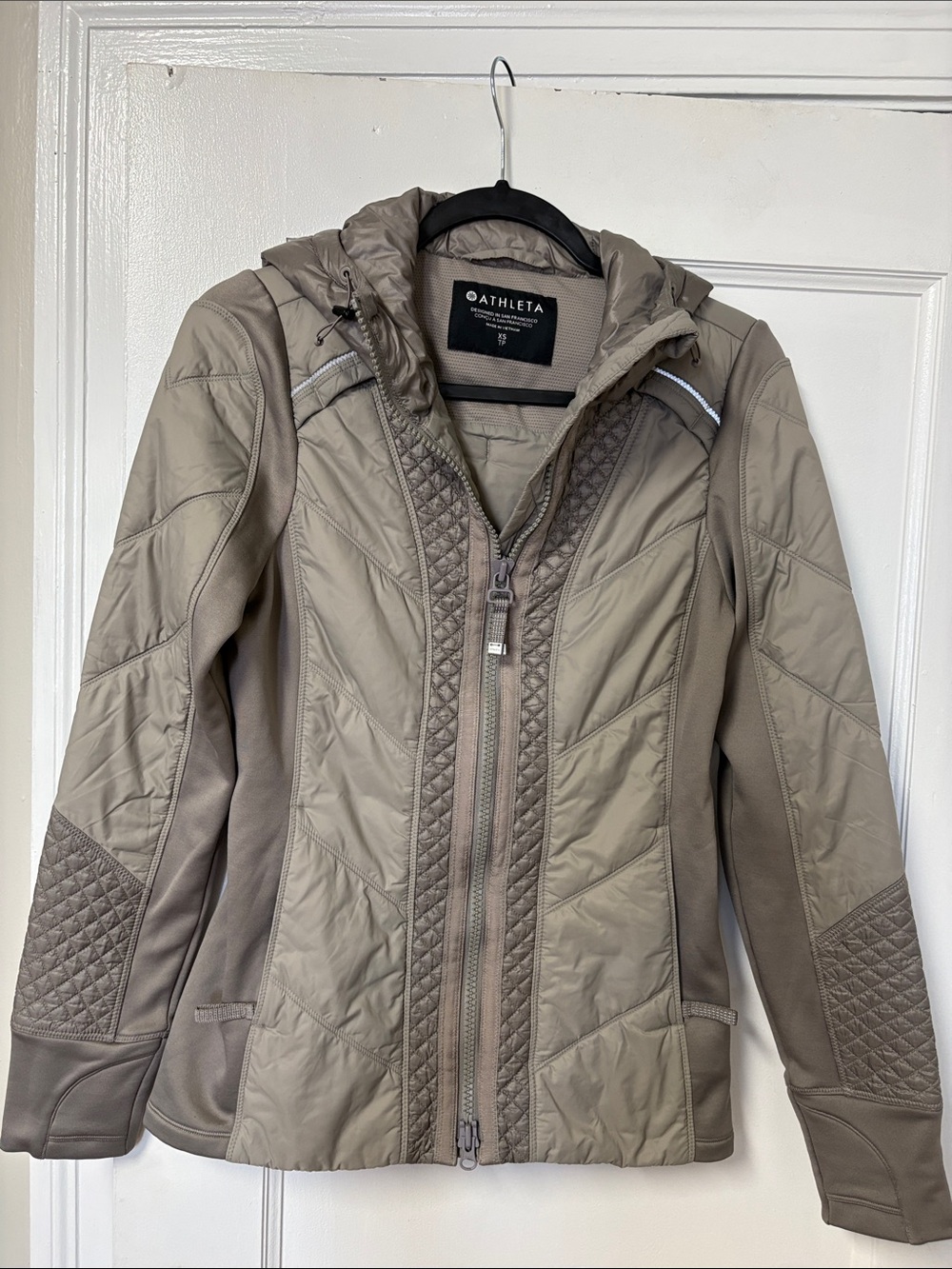 Athleta Women's Quilted Hooded Jacket — Taupe